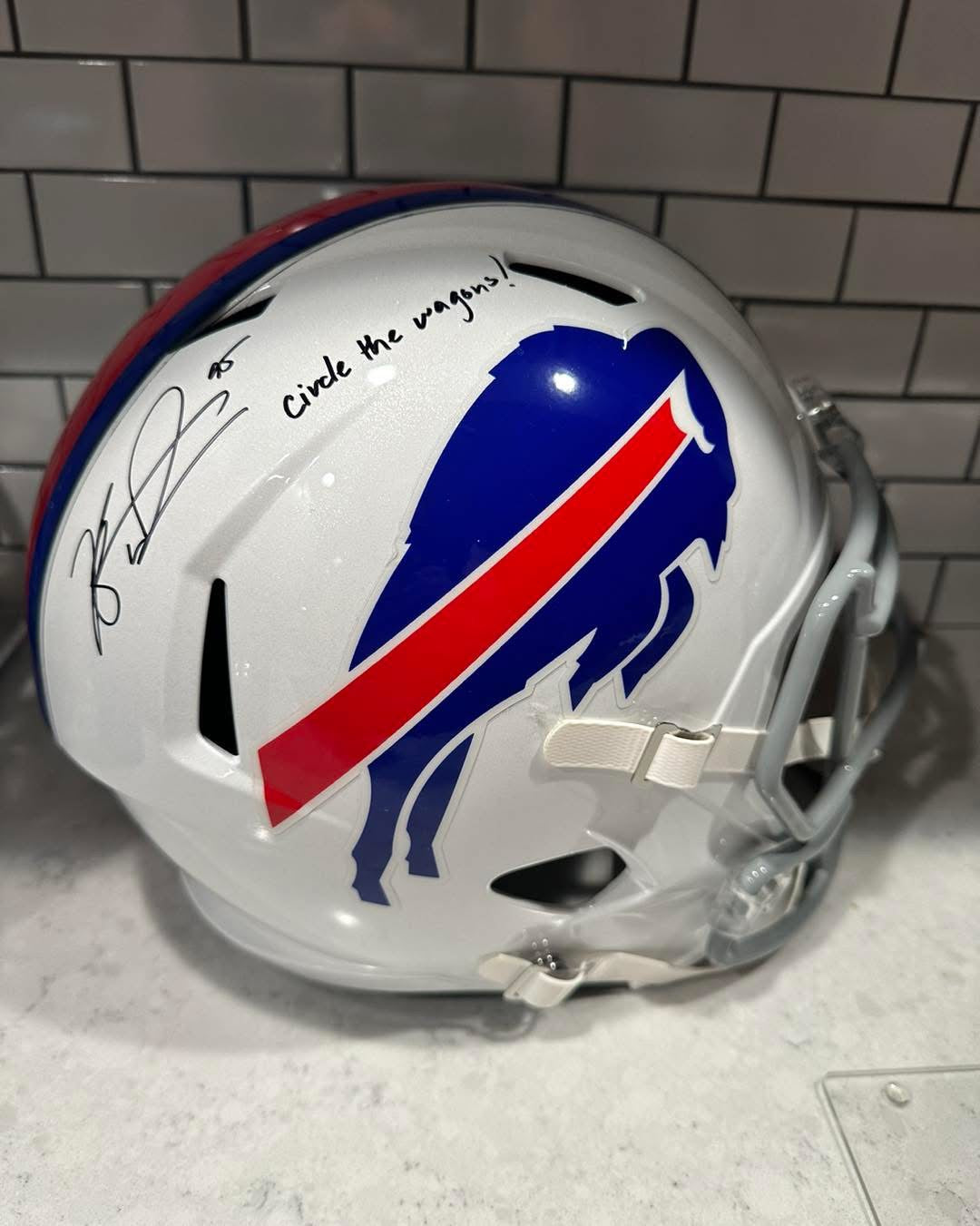 Kyle Williams Signed Buffalo Bills Full Size Speed Helmet