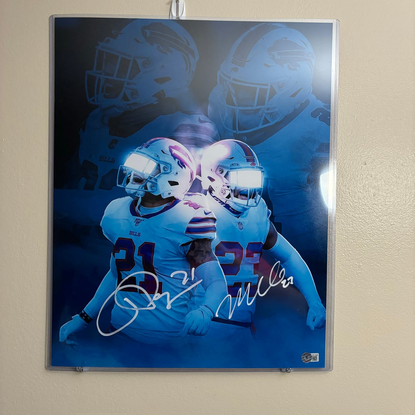 Hyde & Poyer Signed Buffalo Bills 16x20